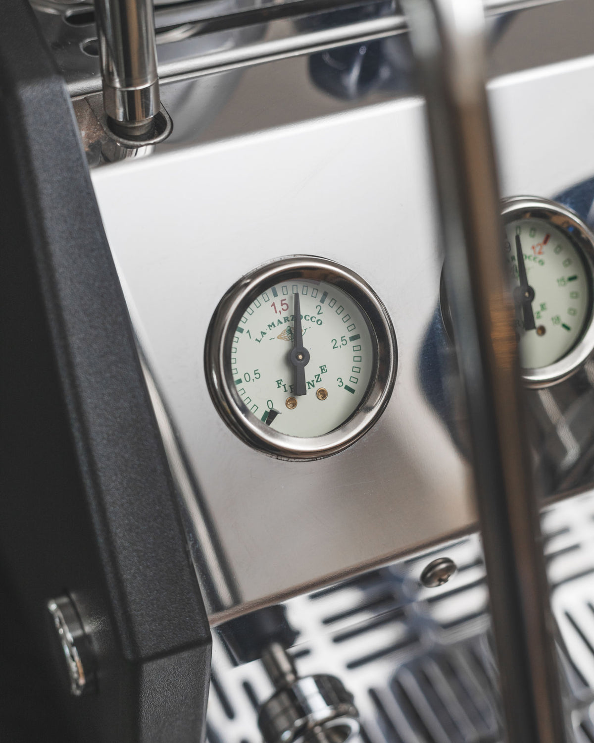 La Marzocco GS3 espresso machine in use